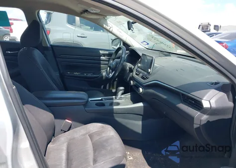 2019 Nissan Altima 2.5 S из США, поврежденный, VIN 1N4BL4BV1KC201588